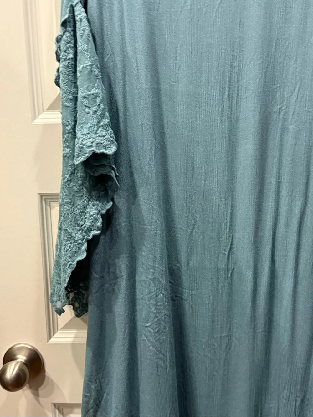 GiGiO Open-Front Lace-Trim Duster Kimono in a dusty teal - Picture 7 of 11